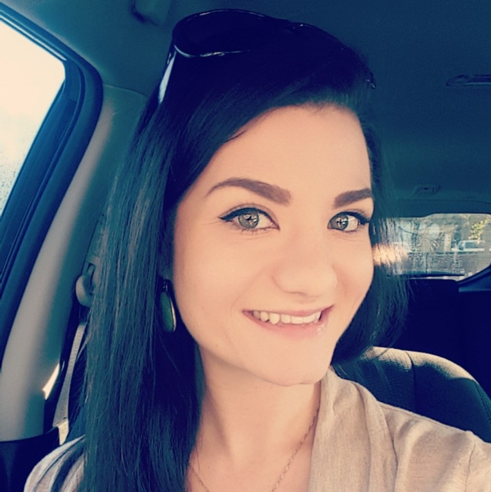 Meet your Posher, Amanda